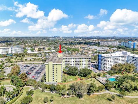 4400 Hillcrest Drive Hollywood FL 33021