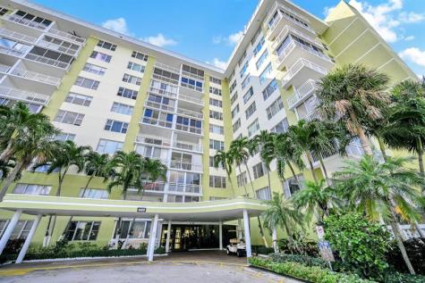 4400 Hillcrest Drive Hollywood FL 33021