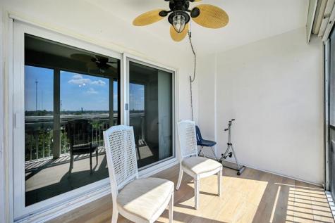 4400 Hillcrest Drive Hollywood FL 33021