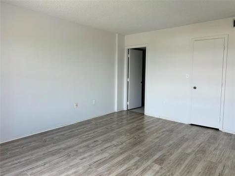 4174 Inverrary Drive Lauderhill FL 33319
