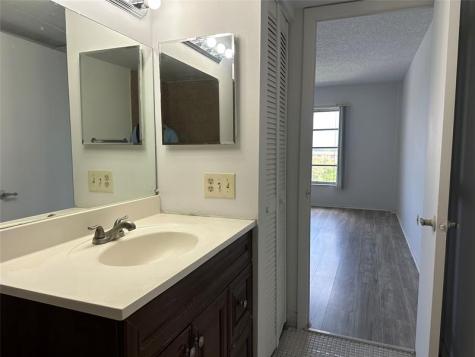 4174 Inverrary Drive Lauderhill FL 33319