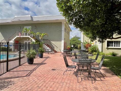 3002 NE 5th Terrace Wilton Manors FL 33334
