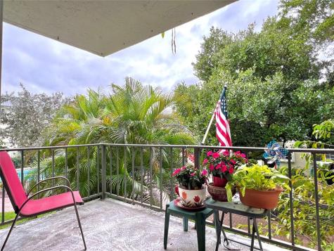 3002 NE 5th Terrace Wilton Manors FL 33334