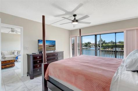 390 N Federal Highway Deerfield Beach FL 33441