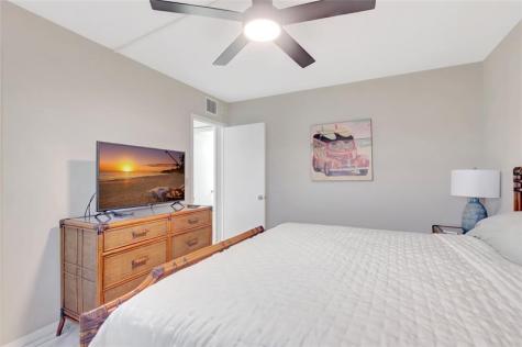 390 N Federal Highway Deerfield Beach FL 33441