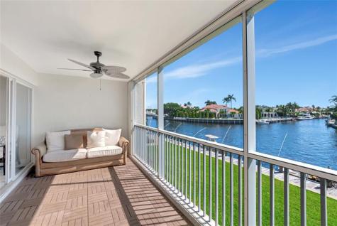 390 N Federal Highway Deerfield Beach FL 33441