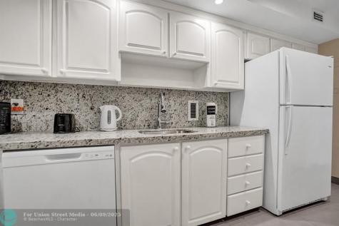 4001 S Ocean Drive Hollywood FL 33019