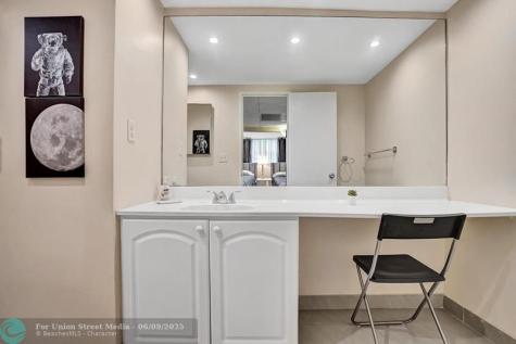 4001 S Ocean Drive Hollywood FL 33019