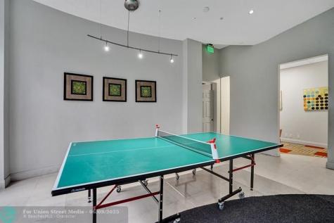 4001 S Ocean Drive Hollywood FL 33019