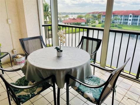 7030 Half Moon Circle Hypoluxo FL 33462