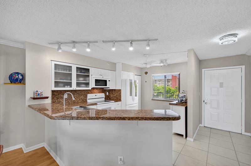 2205 S Cypress Bend Drive Pompano Beach FL 33069