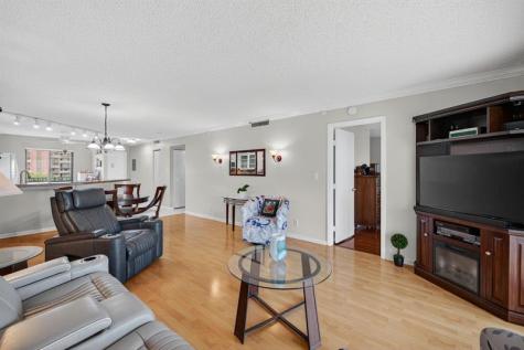 2205 S Cypress Bend Drive Pompano Beach FL 33069