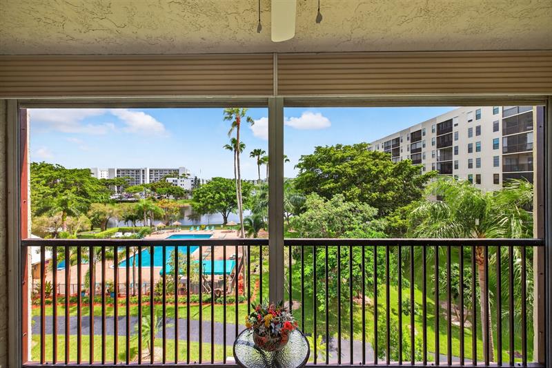 2205 S Cypress Bend Drive Pompano Beach FL 33069