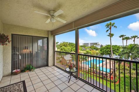 2205 S Cypress Bend Drive Pompano Beach FL 33069