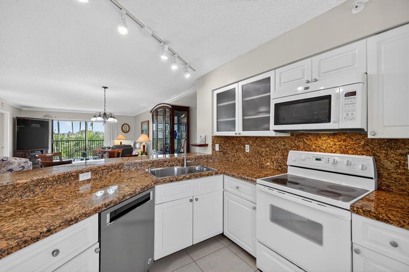 2205 S Cypress Bend Drive Pompano Beach FL 33069