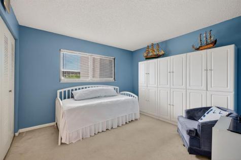 2205 S Cypress Bend Drive Pompano Beach FL 33069