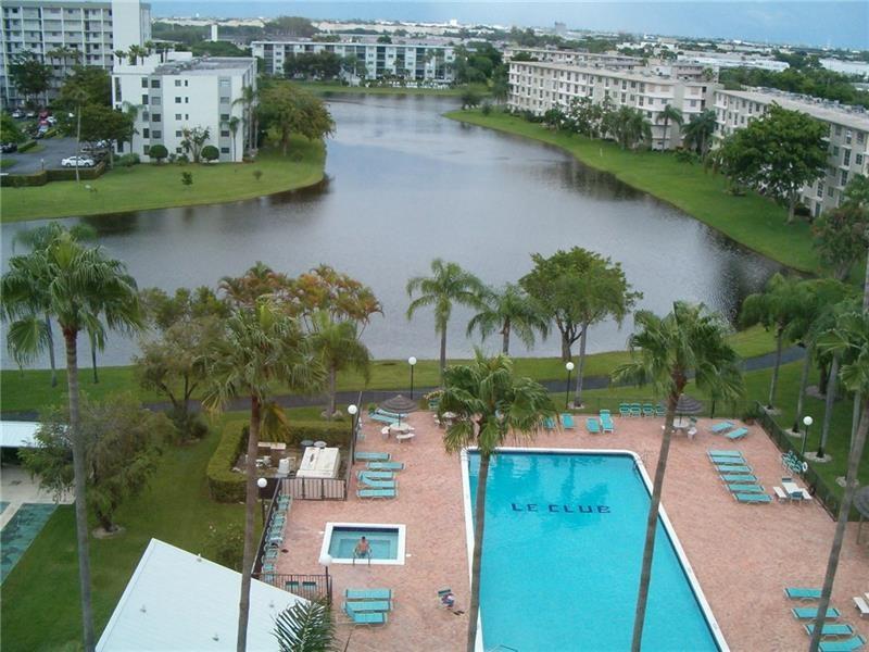 2205 S Cypress Bend Drive Pompano Beach FL 33069