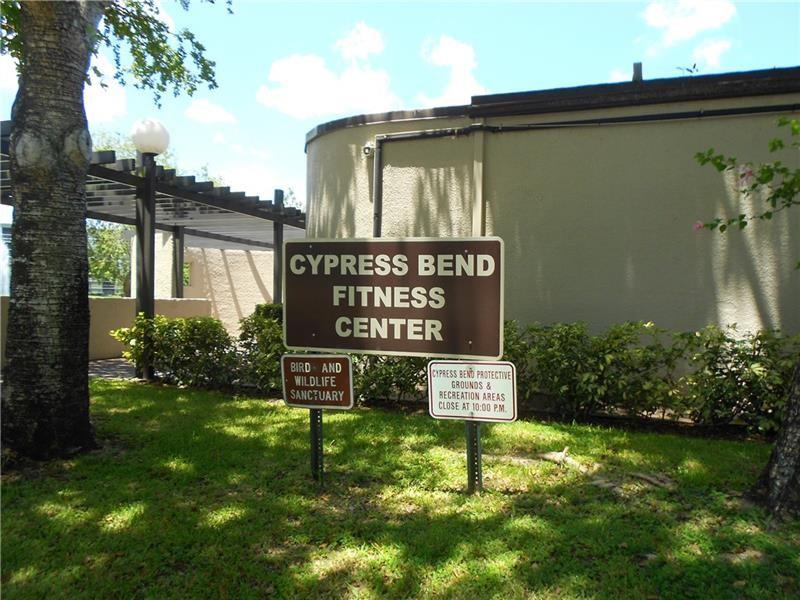 2205 S Cypress Bend Drive Pompano Beach FL 33069