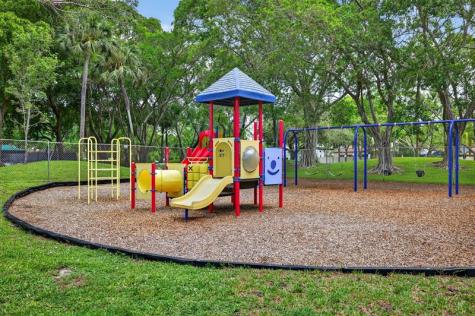 2205 S Cypress Bend Drive Pompano Beach FL 33069