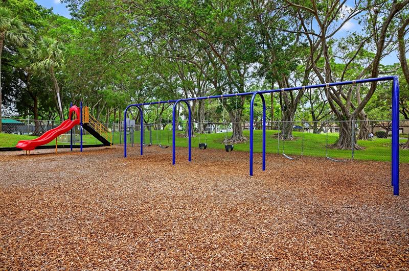 2205 S Cypress Bend Drive Pompano Beach FL 33069