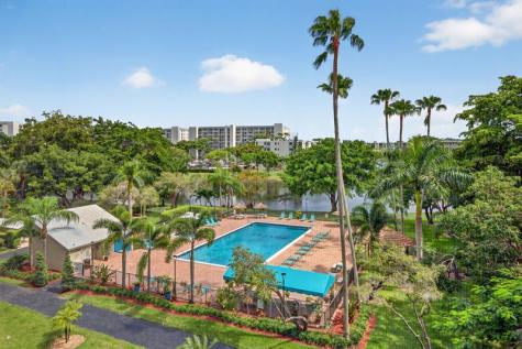 2205 S Cypress Bend Drive Pompano Beach FL 33069