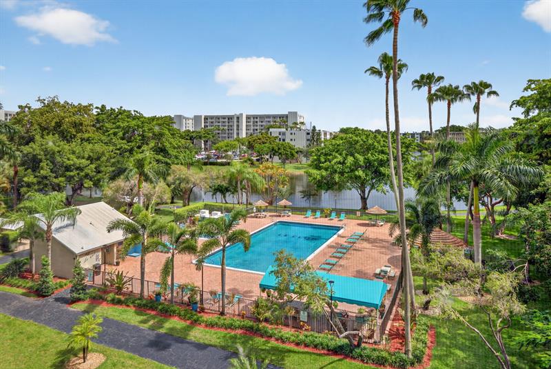 2205 S Cypress Bend Drive Pompano Beach FL 33069