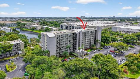 2205 S Cypress Bend Drive Pompano Beach FL 33069