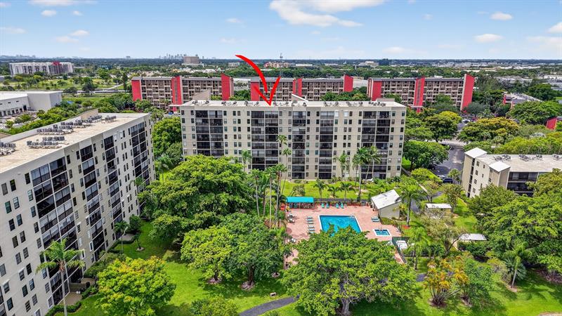 2205 S Cypress Bend Drive Pompano Beach FL 33069
