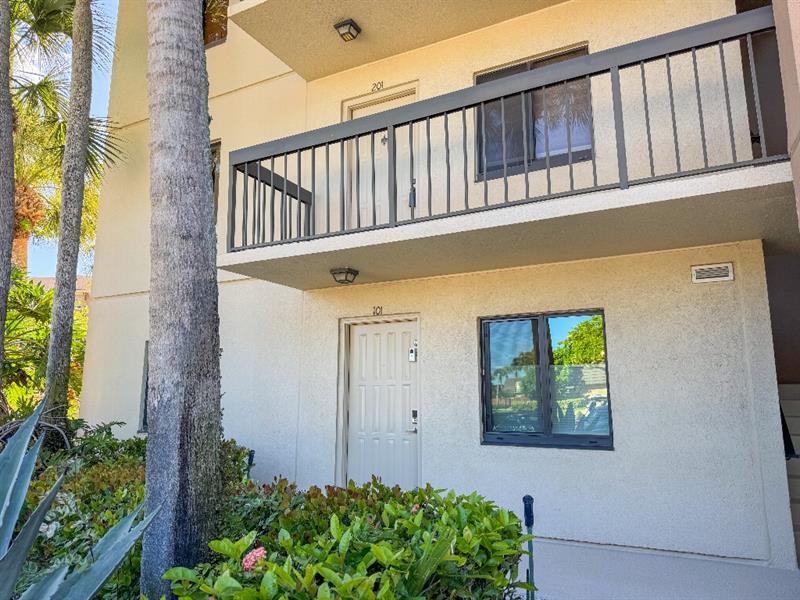 901 Seafarer Circle Jupiter FL 33477
