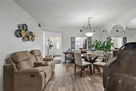 9520 S Hollybrook Lake Drive Pembroke Pines FL 33025
