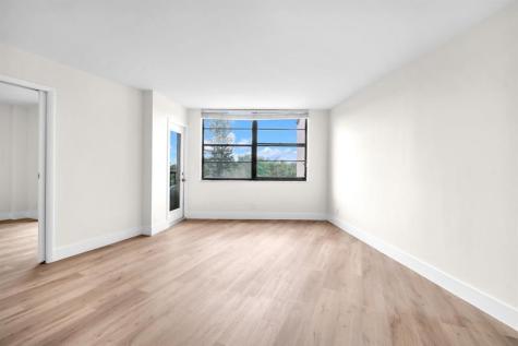 3900 N Hills Drive Hollywood FL 33021