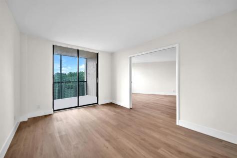 3900 N Hills Drive Hollywood FL 33021