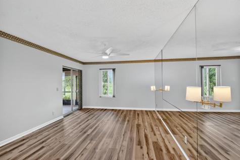 6869 Fountains Circle Lake Worth FL 33467