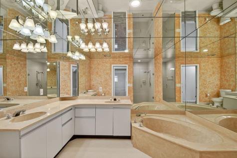 6869 Fountains Circle Lake Worth FL 33467