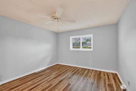 6869 Fountains Circle Lake Worth FL 33467