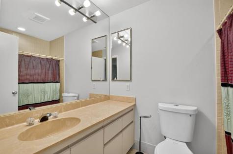 6869 Fountains Circle Lake Worth FL 33467