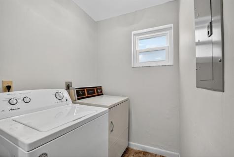 6869 Fountains Circle Lake Worth FL 33467