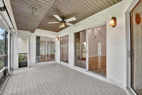 6869 Fountains Circle Lake Worth FL 33467