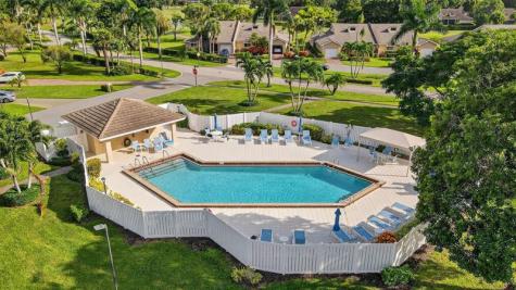6869 Fountains Circle Lake Worth FL 33467