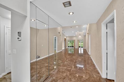 6869 Fountains Circle Lake Worth FL 33467