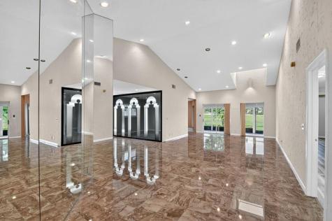 6869 Fountains Circle Lake Worth FL 33467