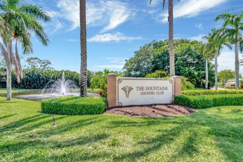 6869 Fountains Circle Lake Worth FL 33467