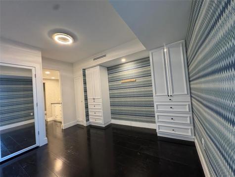 10 Venetian Way Miami Beach FL 33139