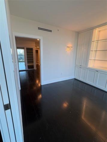 10 Venetian Way Miami Beach FL 33139