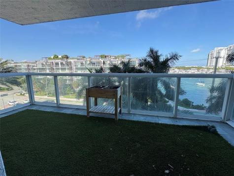 10 Venetian Way Miami Beach FL 33139