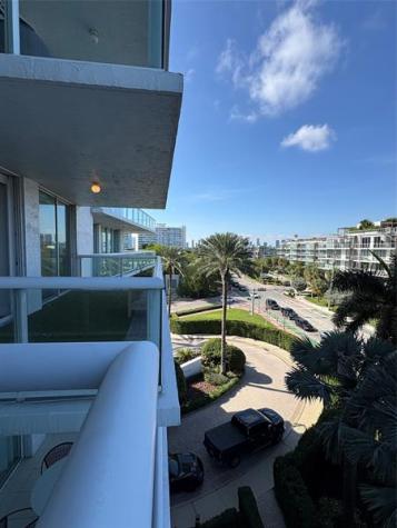 10 Venetian Way Miami Beach FL 33139