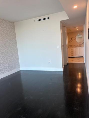 10 Venetian Way Miami Beach FL 33139