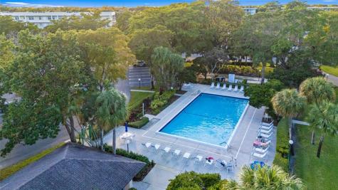 821 Cypress Boulevard Pompano Beach FL 33069