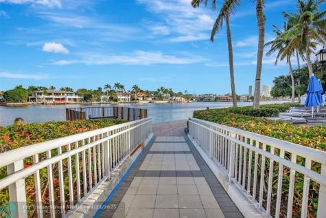 21205 Yacht Club Drive Aventura FL 33180