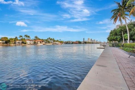 21205 Yacht Club Drive Aventura FL 33180